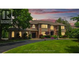 61 SHERRICK DRIVE, Whitchurch-Stouffville, Ontario