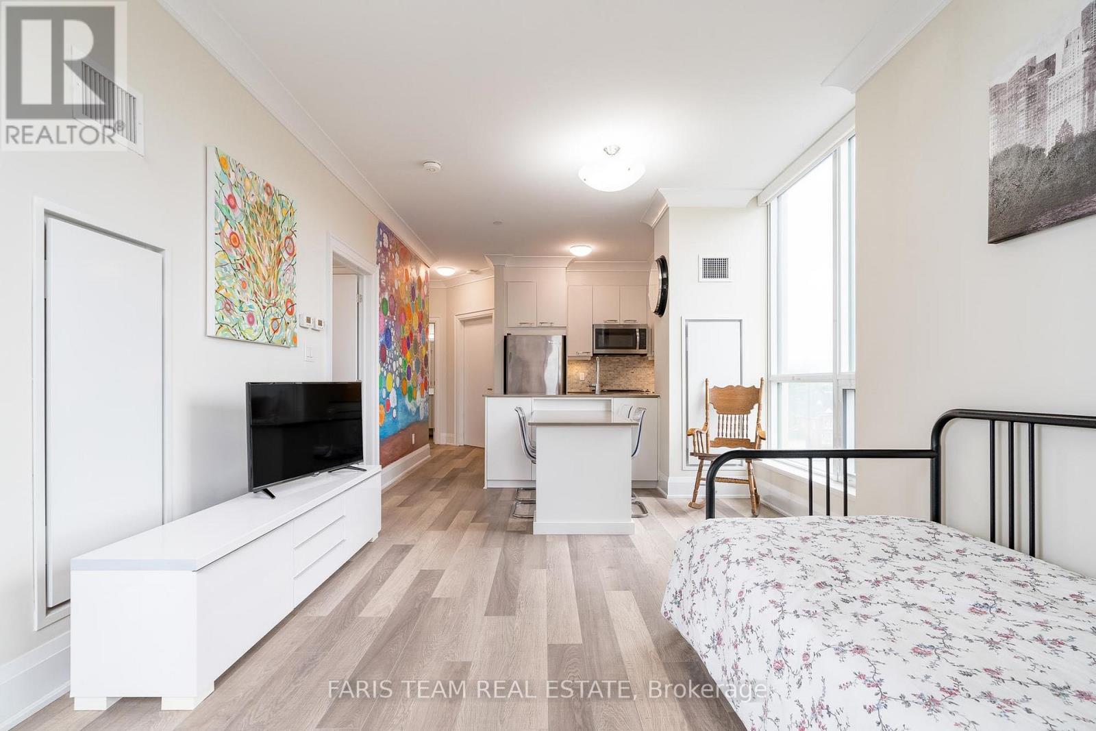 305 - 111 Worsley Street, Barrie, Ontario  L4M 0J5 - Photo 12 - S12204661