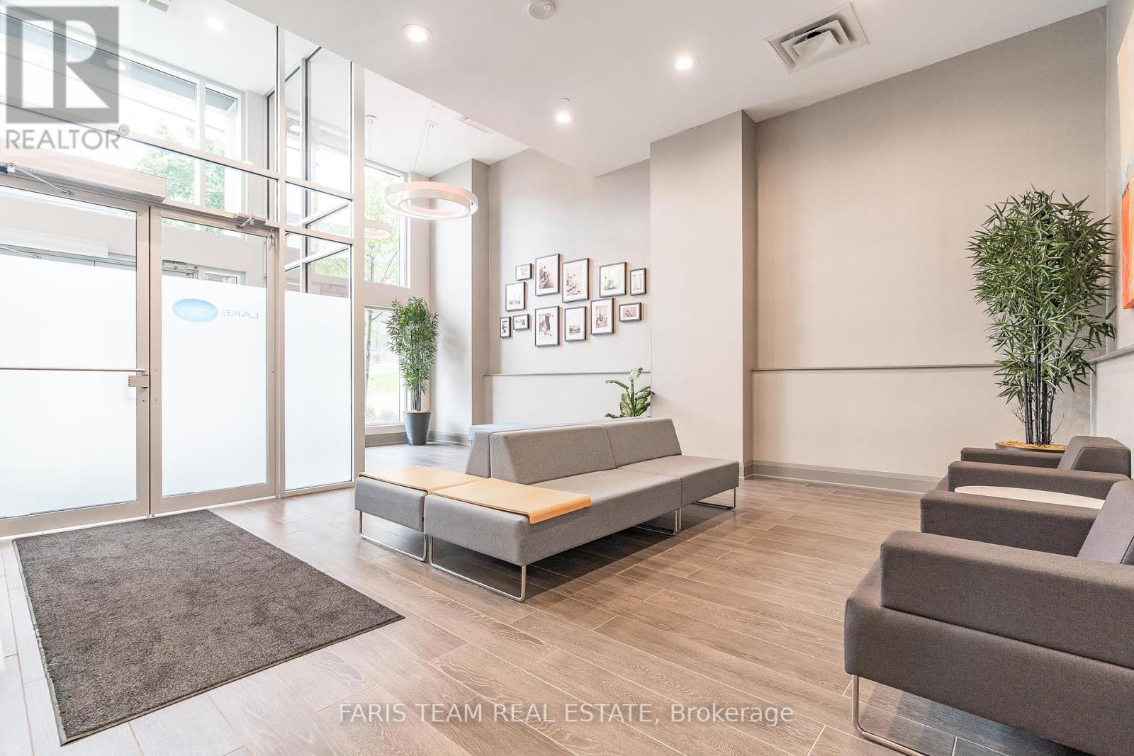 305 - 111 Worsley Street, Barrie, Ontario  L4M 0J5 - Photo 4 - S12204661