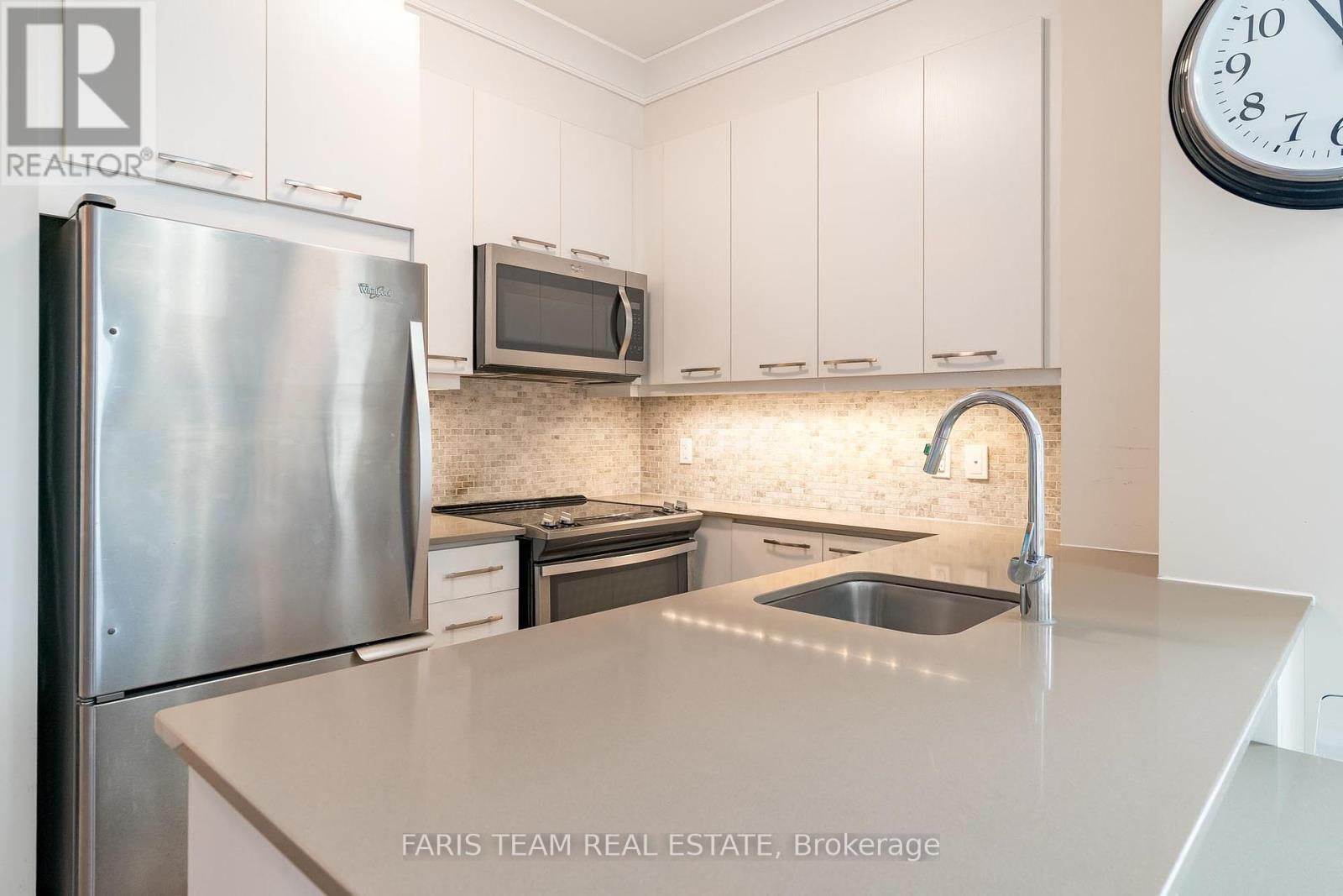 305 - 111 Worsley Street, Barrie, Ontario  L4M 0J5 - Photo 7 - S12204661