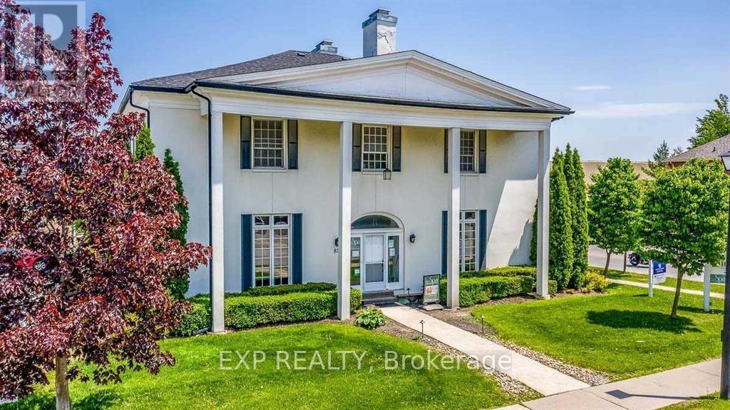 83 Dawson Manor Boulevard, Newmarket, Ontario  L3X 2H5 - Photo 2 - N12193512