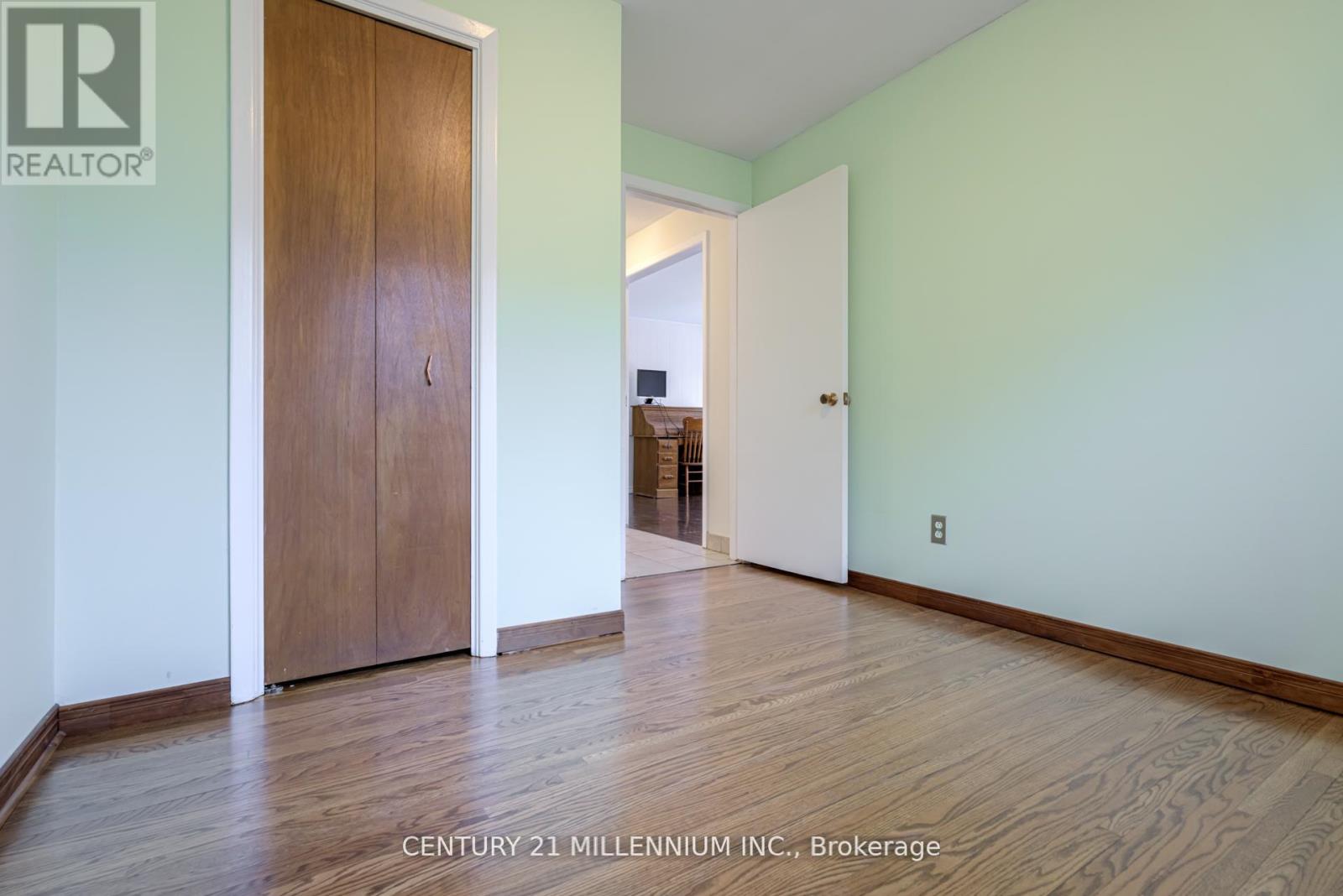 12 Parkend Avenue, Brampton, Ontario  L6Y 1B2 - Photo 23 - W12204645