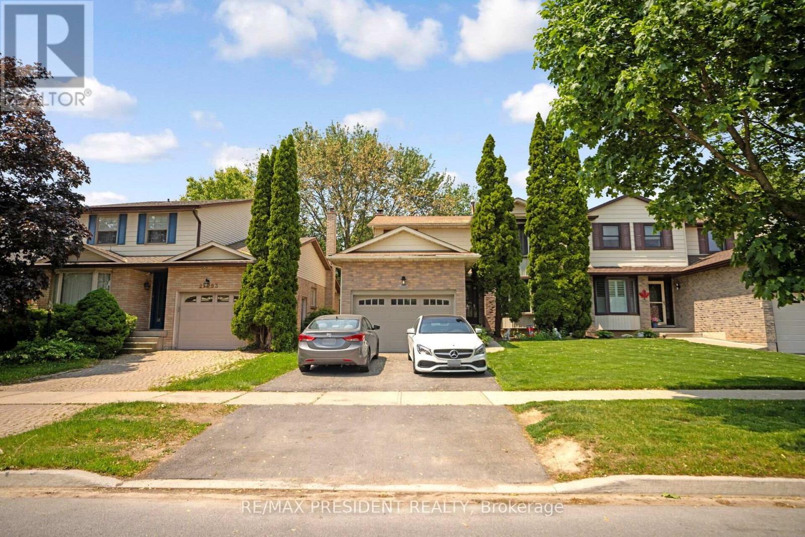 2197 Leominster Drive, Burlington, Ontario  L7P 3W8 - Photo 1 - W12204663