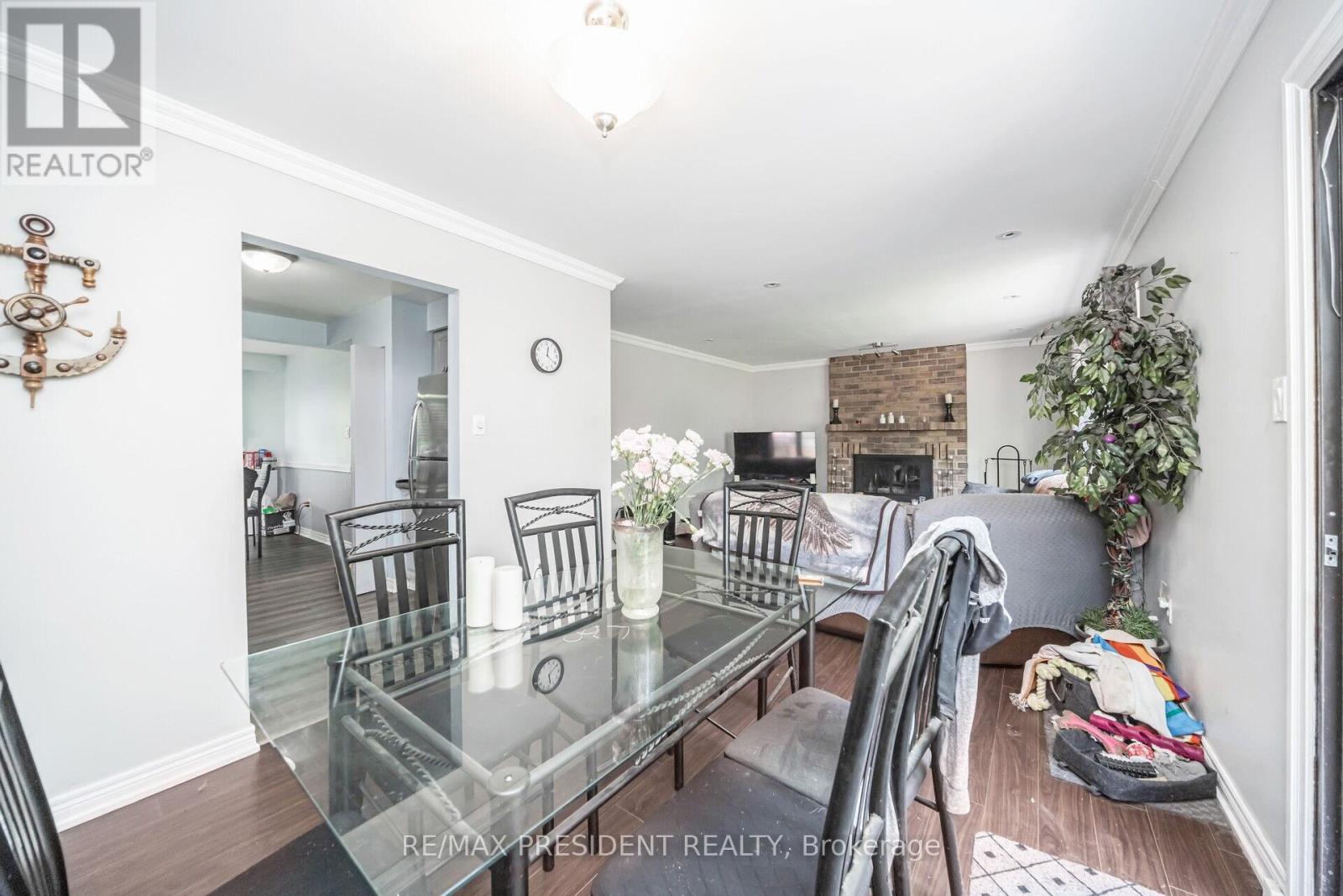 2197 Leominster Drive, Burlington, Ontario  L7P 3W8 - Photo 17 - W12204663