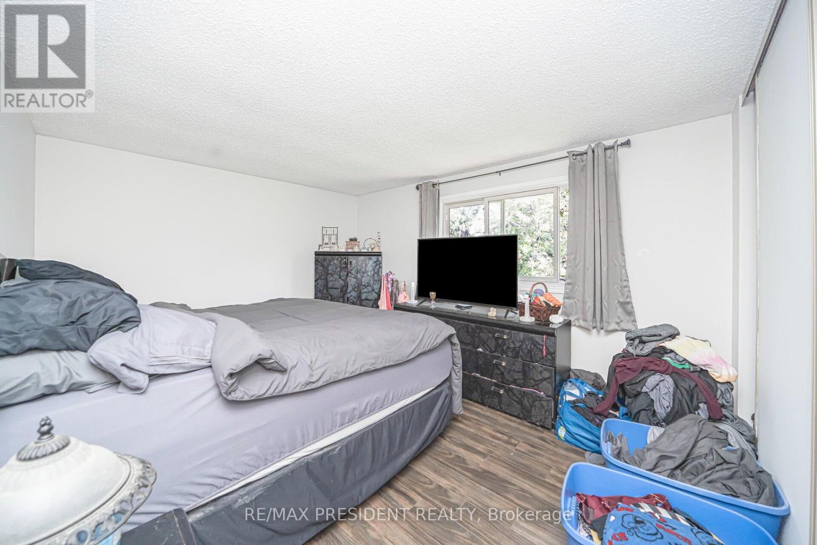 2197 Leominster Drive, Burlington, Ontario  L7P 3W8 - Photo 28 - W12204663