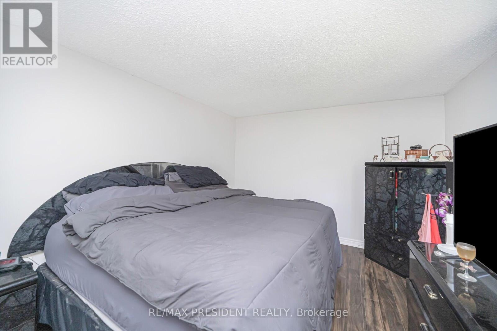 2197 Leominster Drive, Burlington, Ontario  L7P 3W8 - Photo 29 - W12204663