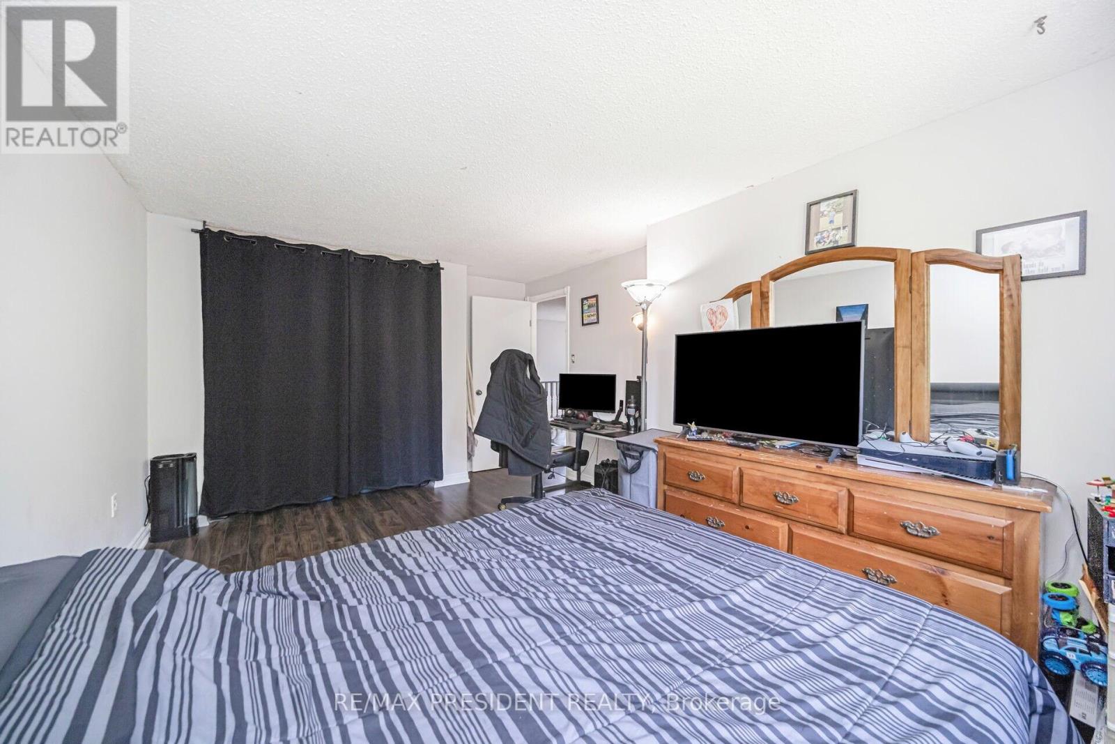 2197 Leominster Drive, Burlington, Ontario  L7P 3W8 - Photo 34 - W12204663