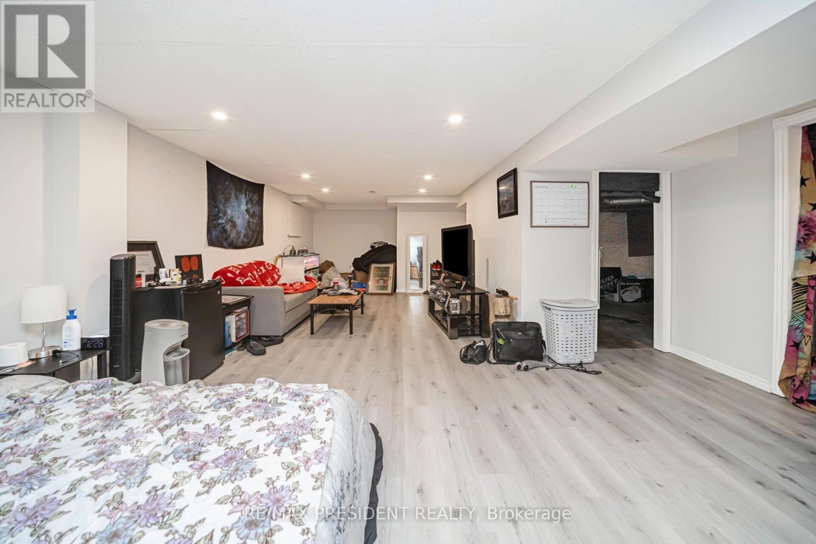 2197 Leominster Drive, Burlington, Ontario  L7P 3W8 - Photo 43 - W12204663