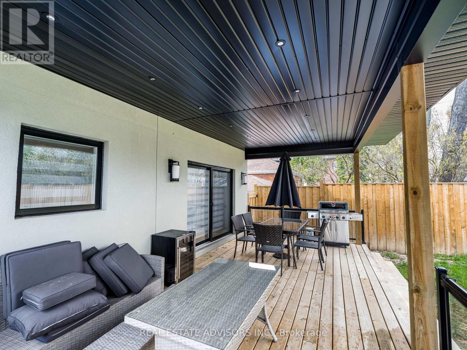 29 Ranwood Drive, Toronto, Ontario  M9N 3G2 - Photo 31 - W12204666