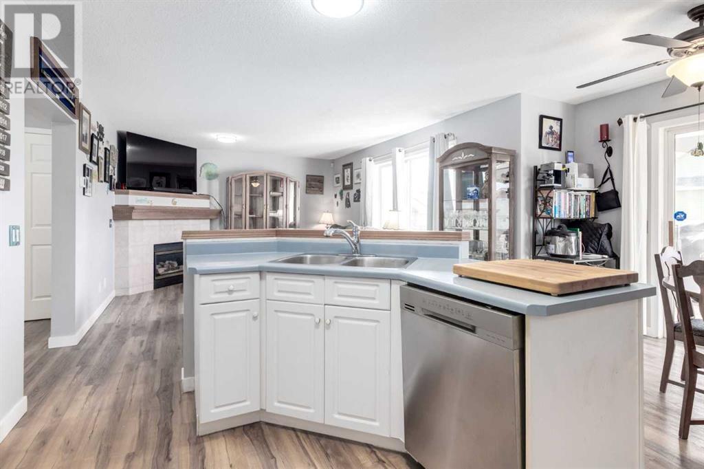 18 Big Springs Hill Se, Airdrie, Alberta  T4A 1M9 - Photo 7 - A2217876
