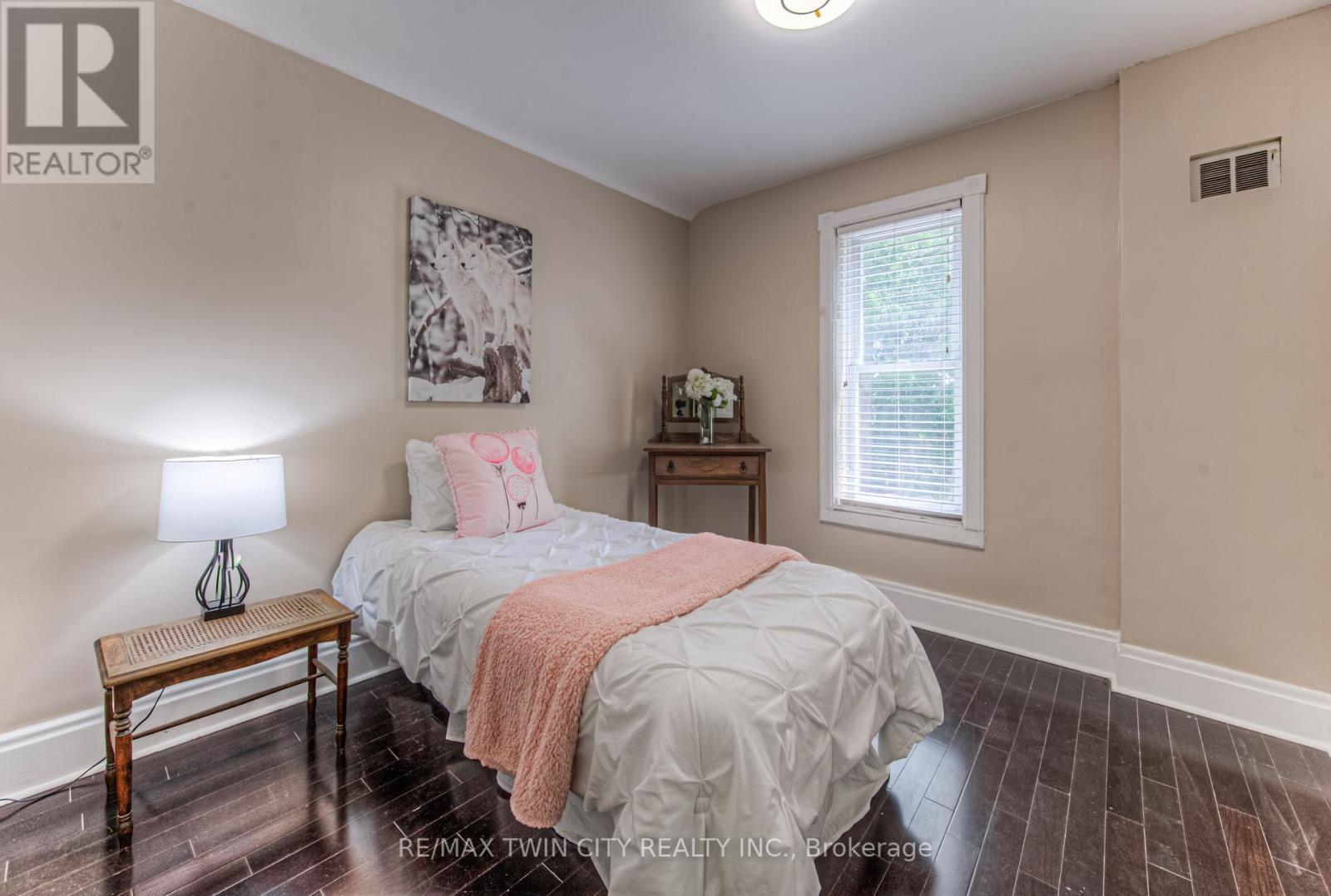45 Brubacher Street, Kitchener, Ontario  N2H 2V8 - Photo 14 - X12204673