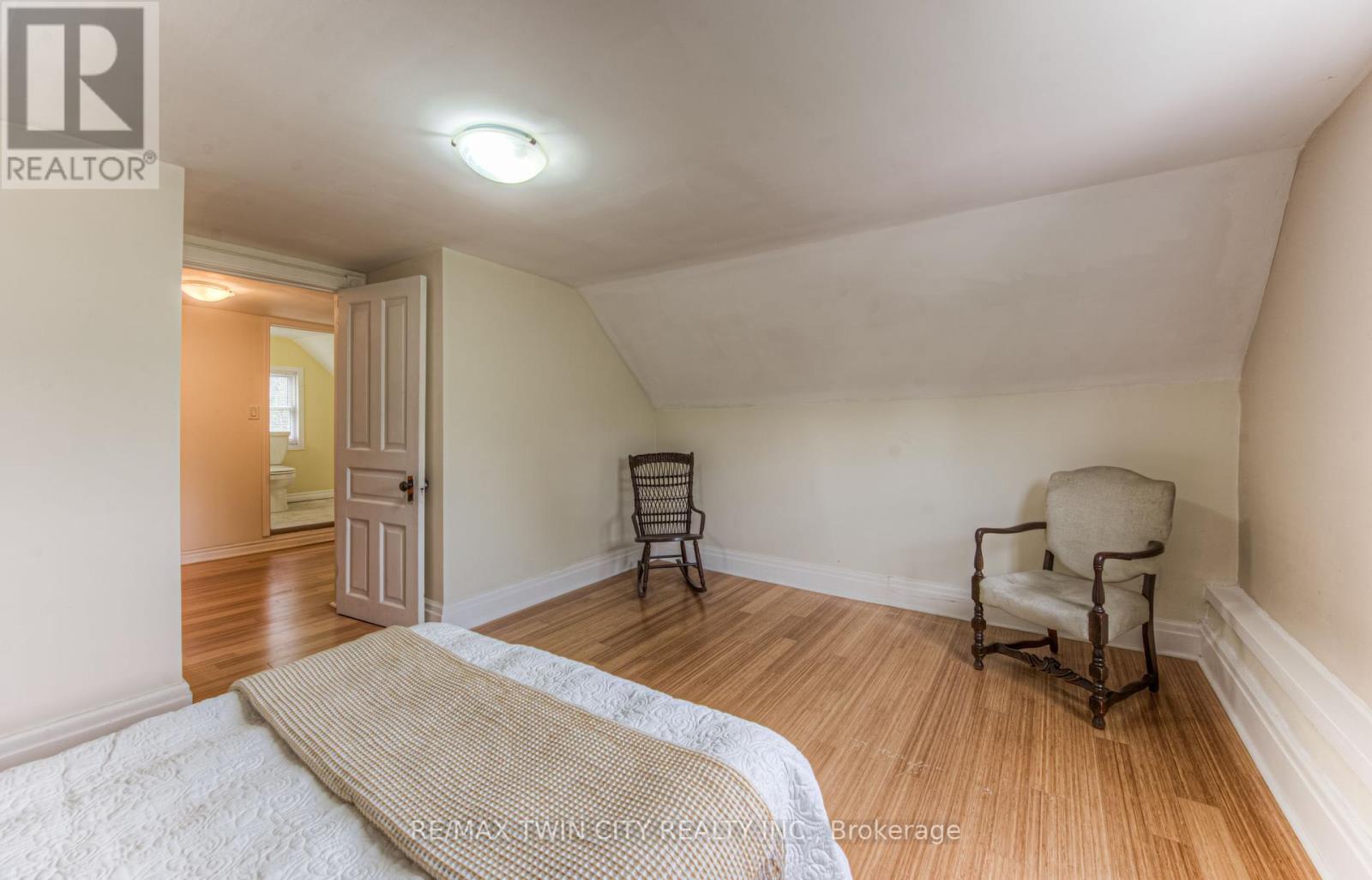 45 Brubacher Street, Kitchener, Ontario  N2H 2V8 - Photo 20 - X12204673