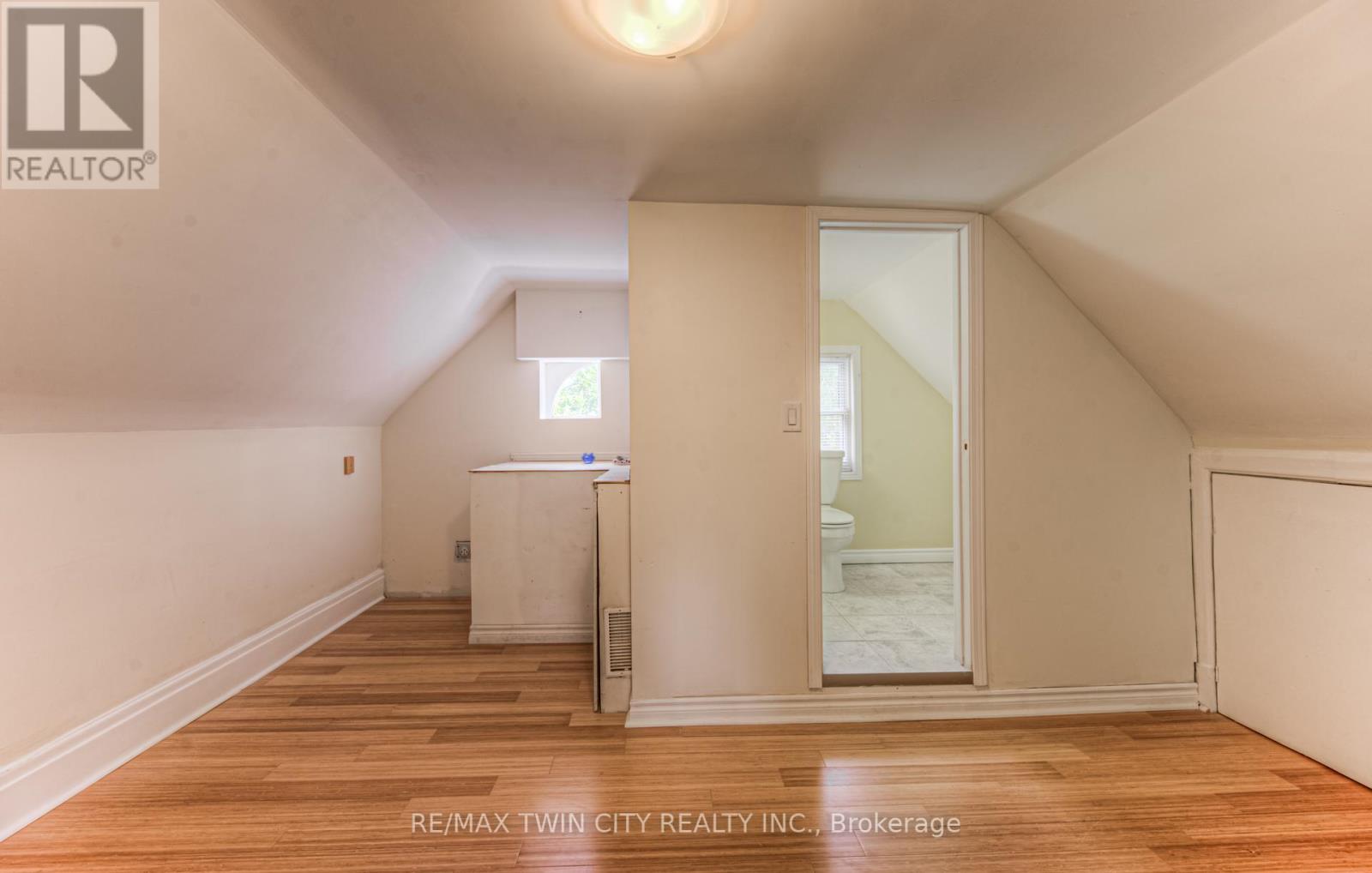 45 Brubacher Street, Kitchener, Ontario  N2H 2V8 - Photo 21 - X12204673