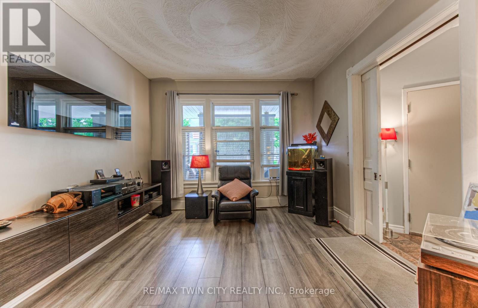 45 Brubacher Street, Kitchener, Ontario  N2H 2V8 - Photo 6 - X12204673