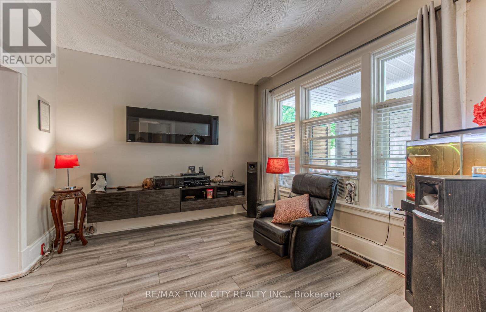 45 Brubacher Street, Kitchener, Ontario  N2H 2V8 - Photo 7 - X12204673