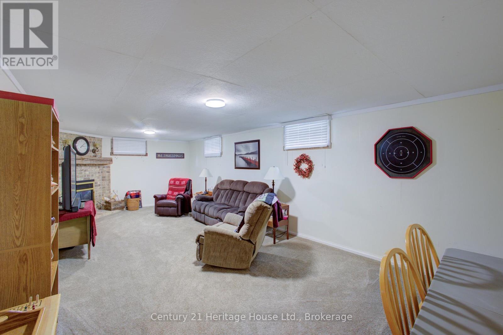 376 Lambton Street E, West Grey, Ontario  N0G 1R0 - Photo 21 - X12204692