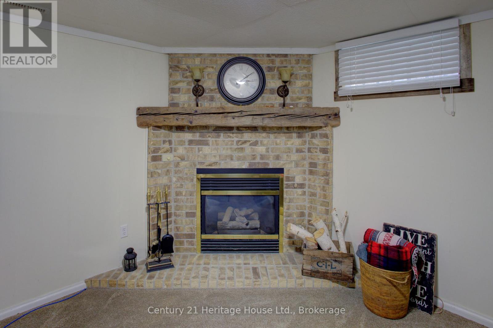 376 Lambton Street E, West Grey, Ontario  N0G 1R0 - Photo 25 - X12204692