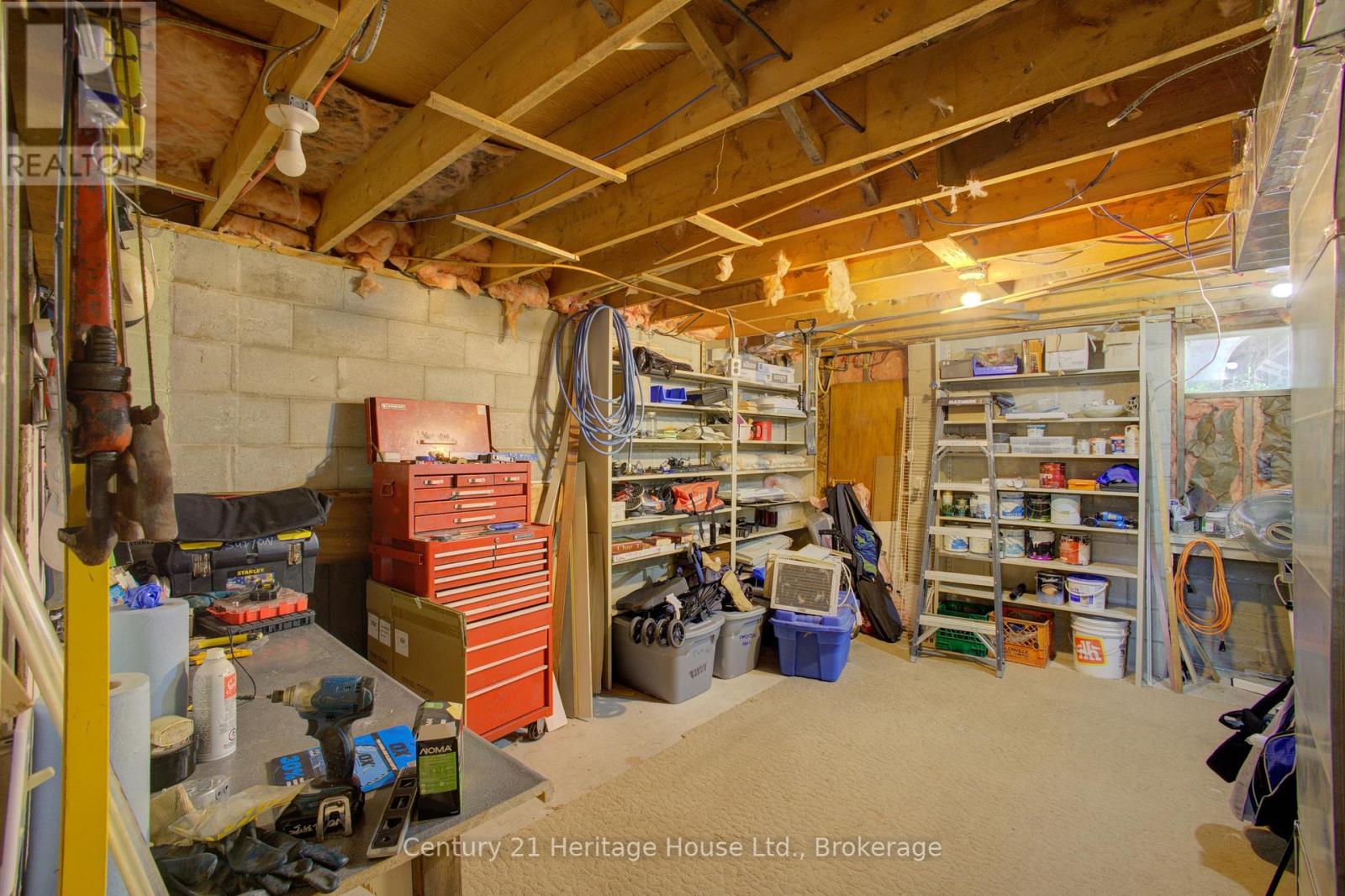 376 Lambton Street E, West Grey, Ontario  N0G 1R0 - Photo 27 - X12204692