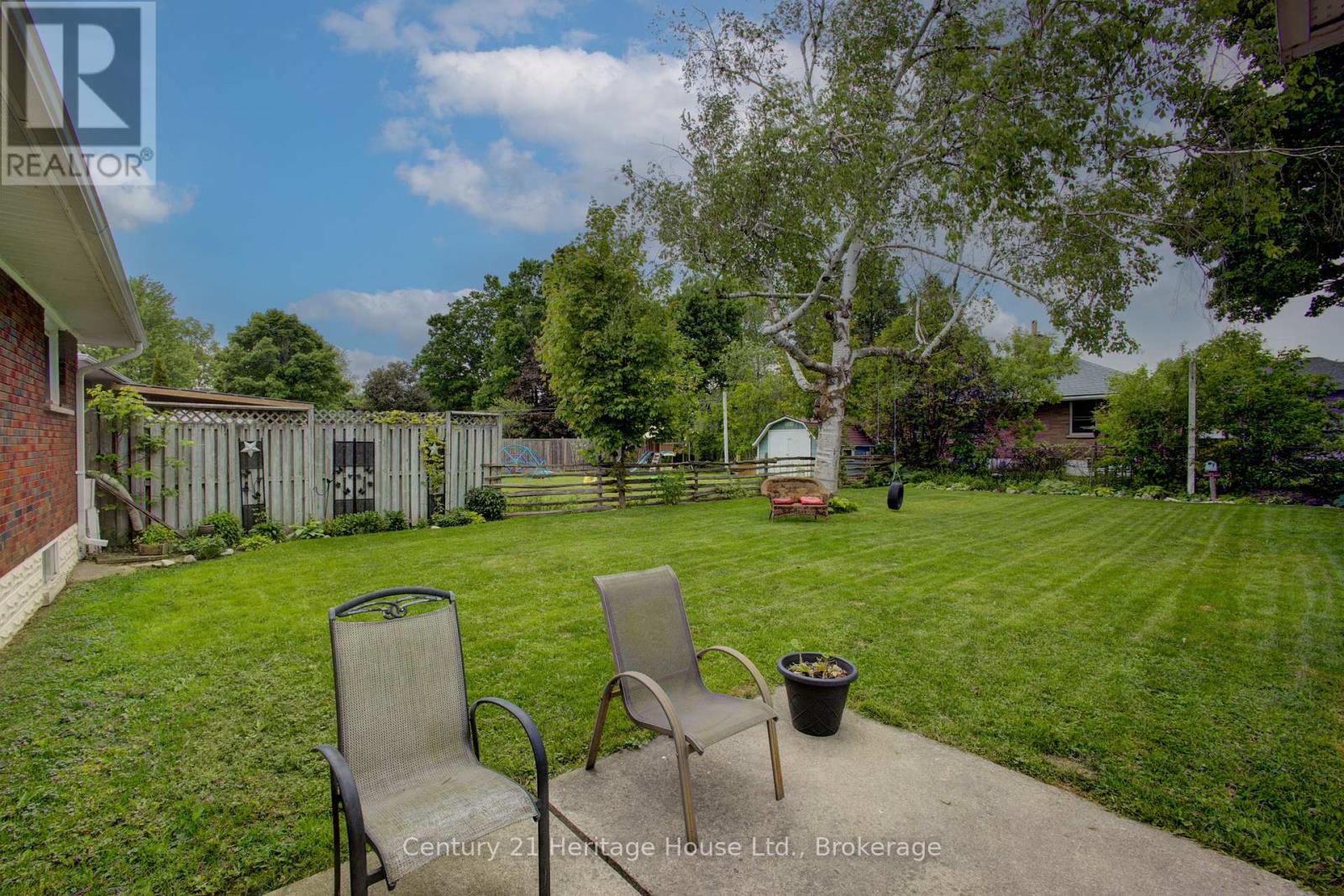 376 Lambton Street E, West Grey, Ontario  N0G 1R0 - Photo 30 - X12204692