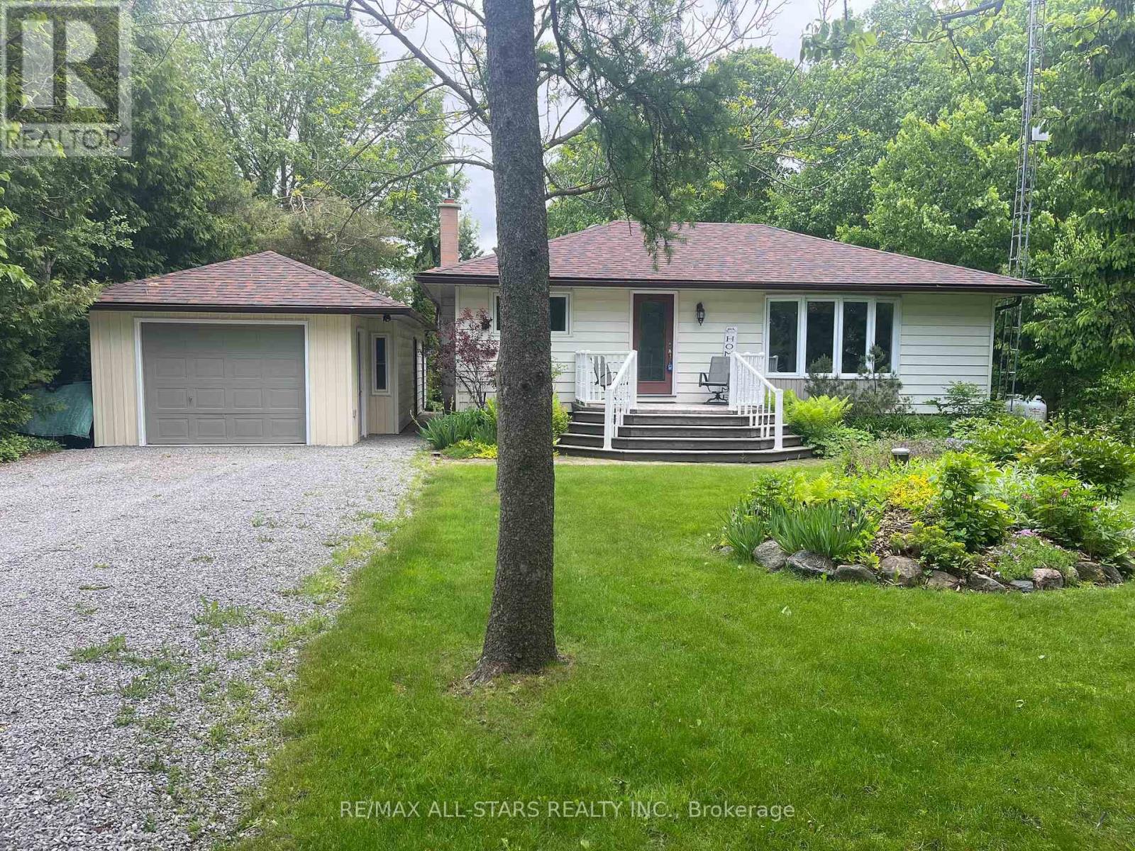 690 POST ROAD, Kawartha Lakes, Ontario