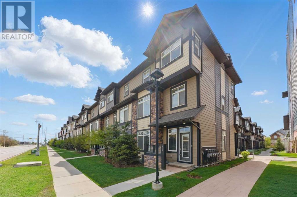 Property at 815 85 Street SW image 2