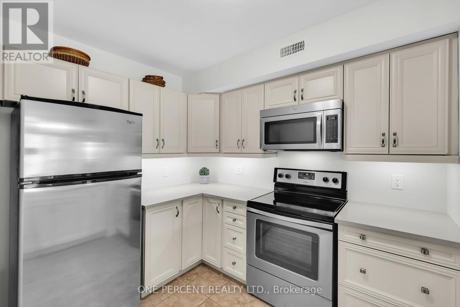 305 - 240 Coleman Street, Carleton Place, Ontario  K7C 0E2 - Photo 7 - X12204696