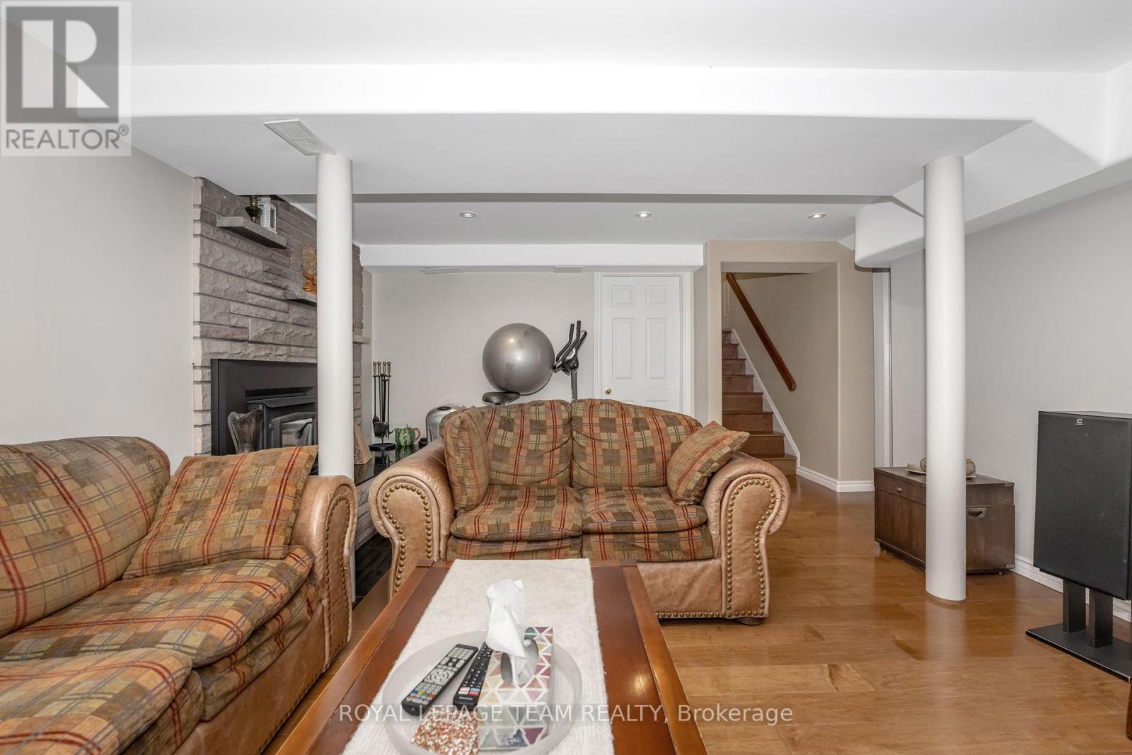 423 Blake Boulevard, Ottawa, Ontario  K1L 6L1 - Photo 19 - X12204723