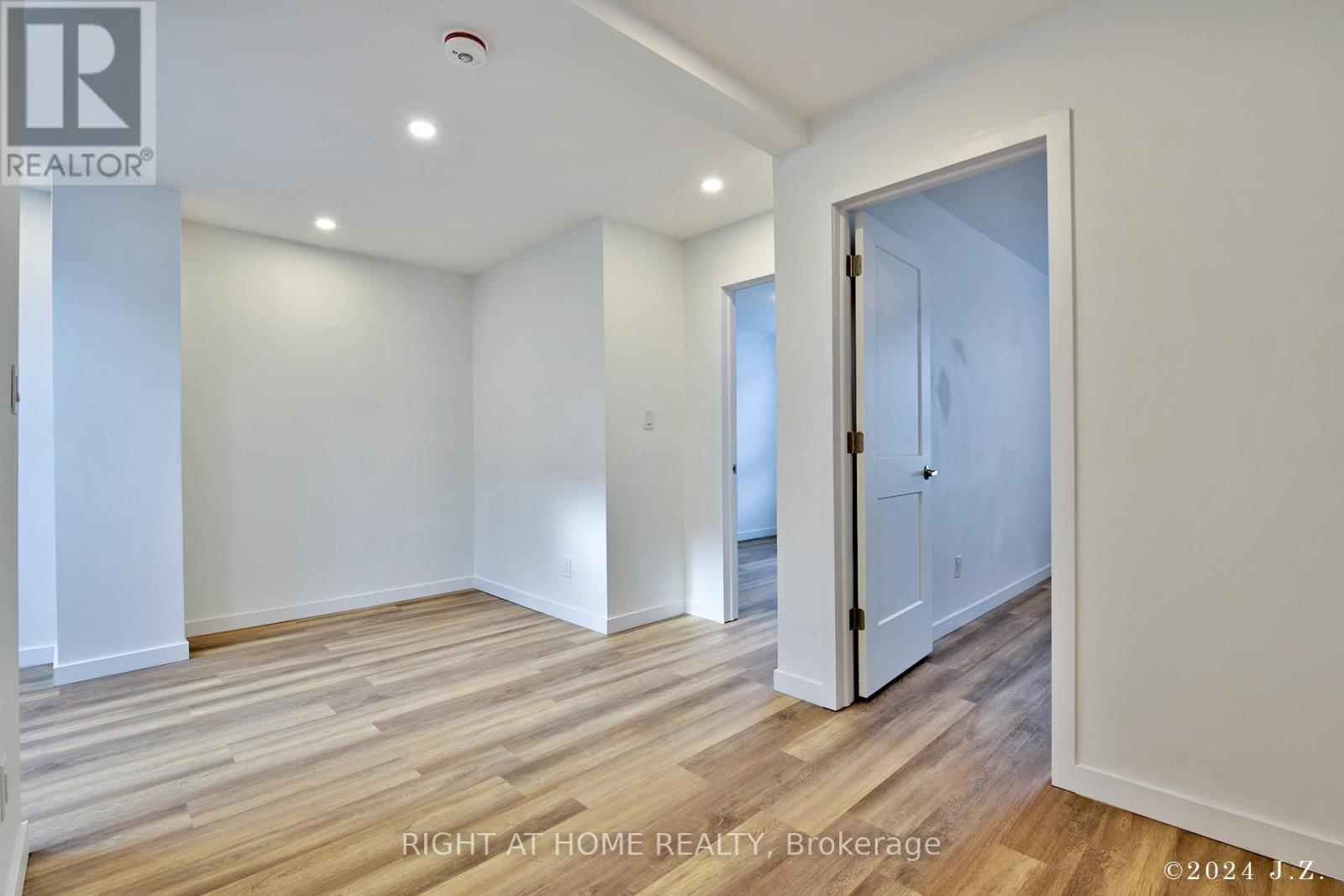 2nd /floor Unit A - 1703 Bayview Avenue, Toronto, Ontario  M4G 3C1 - Photo 11 - C12204677