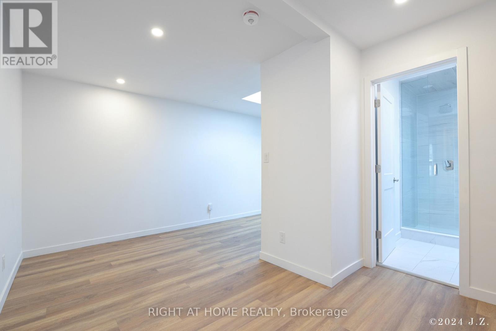 2nd /floor Unit A - 1703 Bayview Avenue, Toronto, Ontario  M4G 3C1 - Photo 6 - C12204677