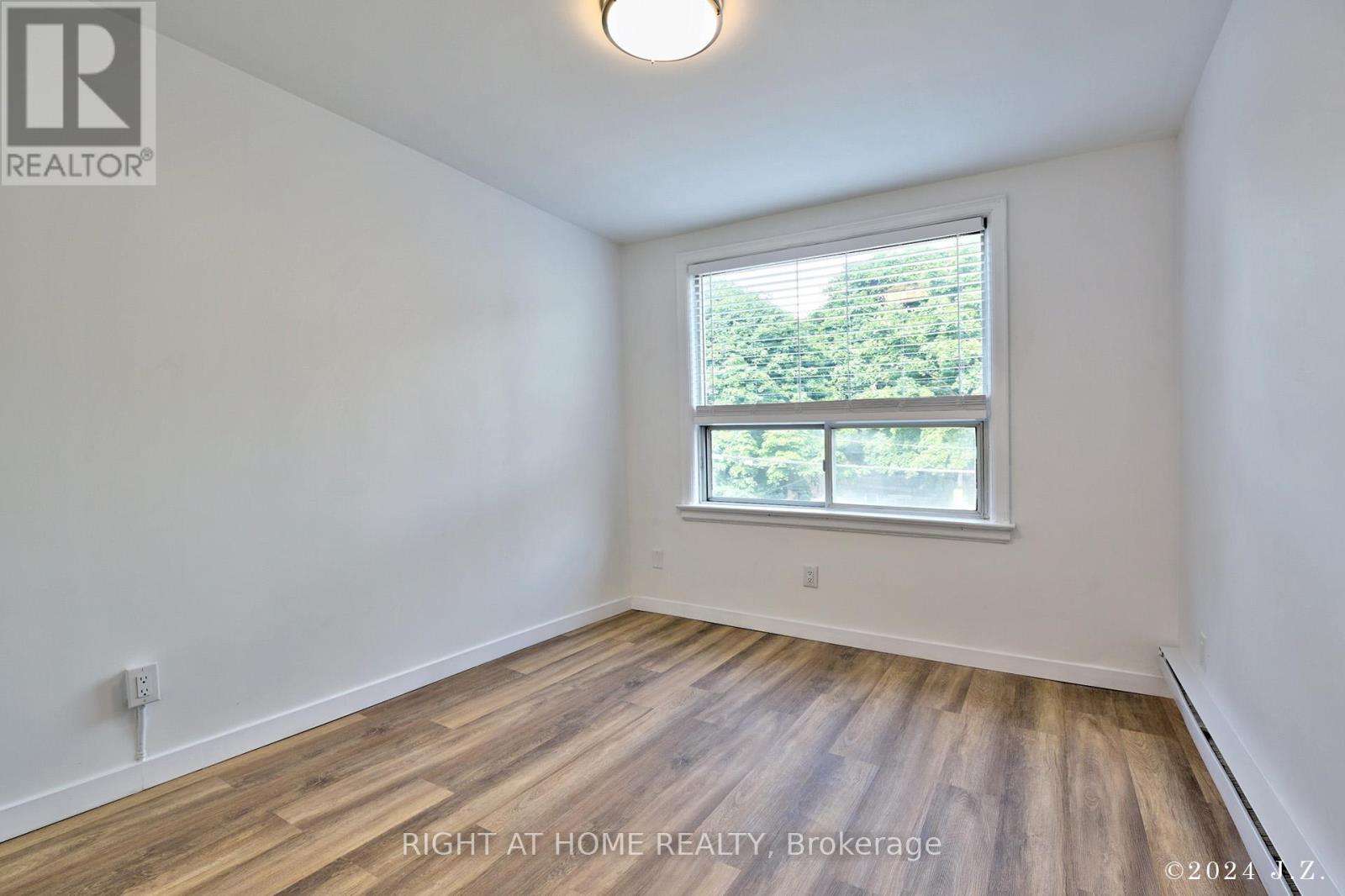 2nd /floor Unit A - 1703 Bayview Avenue, Toronto, Ontario  M4G 3C1 - Photo 8 - C12204677