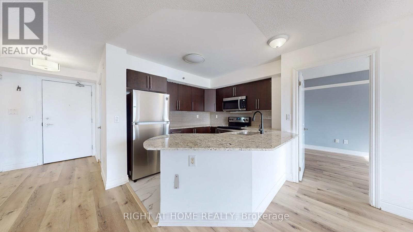 212 - 760 Sheppard Avenue W, Toronto (Bathurst Manor), Ontario  M3H 0B3 - Photo 12 - C12204725