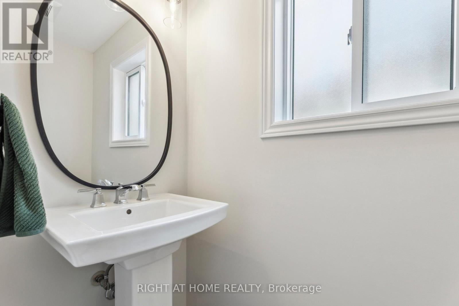 92 Longueuil Place, Whitby (Pringle Creek), Ontario  L1R 3H1 - Photo 6 - E12204678