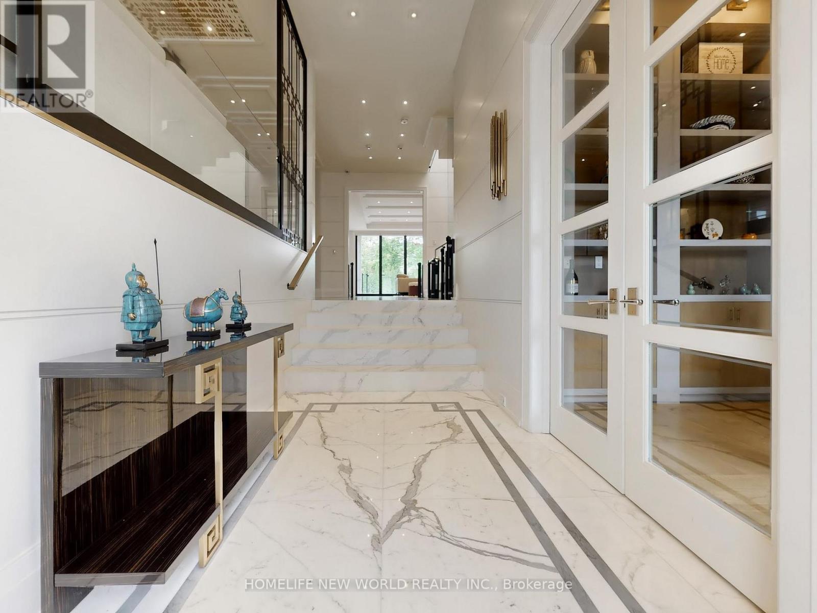 154 Yonge Boulevard, Toronto, Ontario  M5M 3H4 - Photo 4 - C12203848