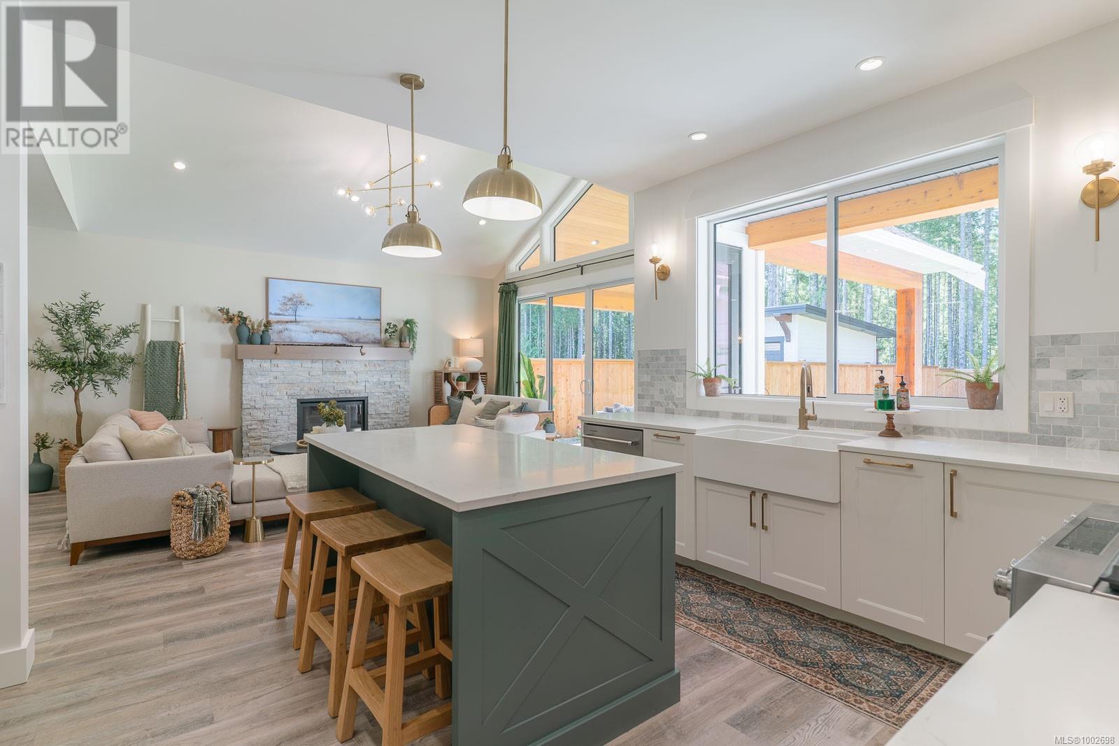 3176 Arbutus Dr, Port Alberni real estate listing 1002698 for sale