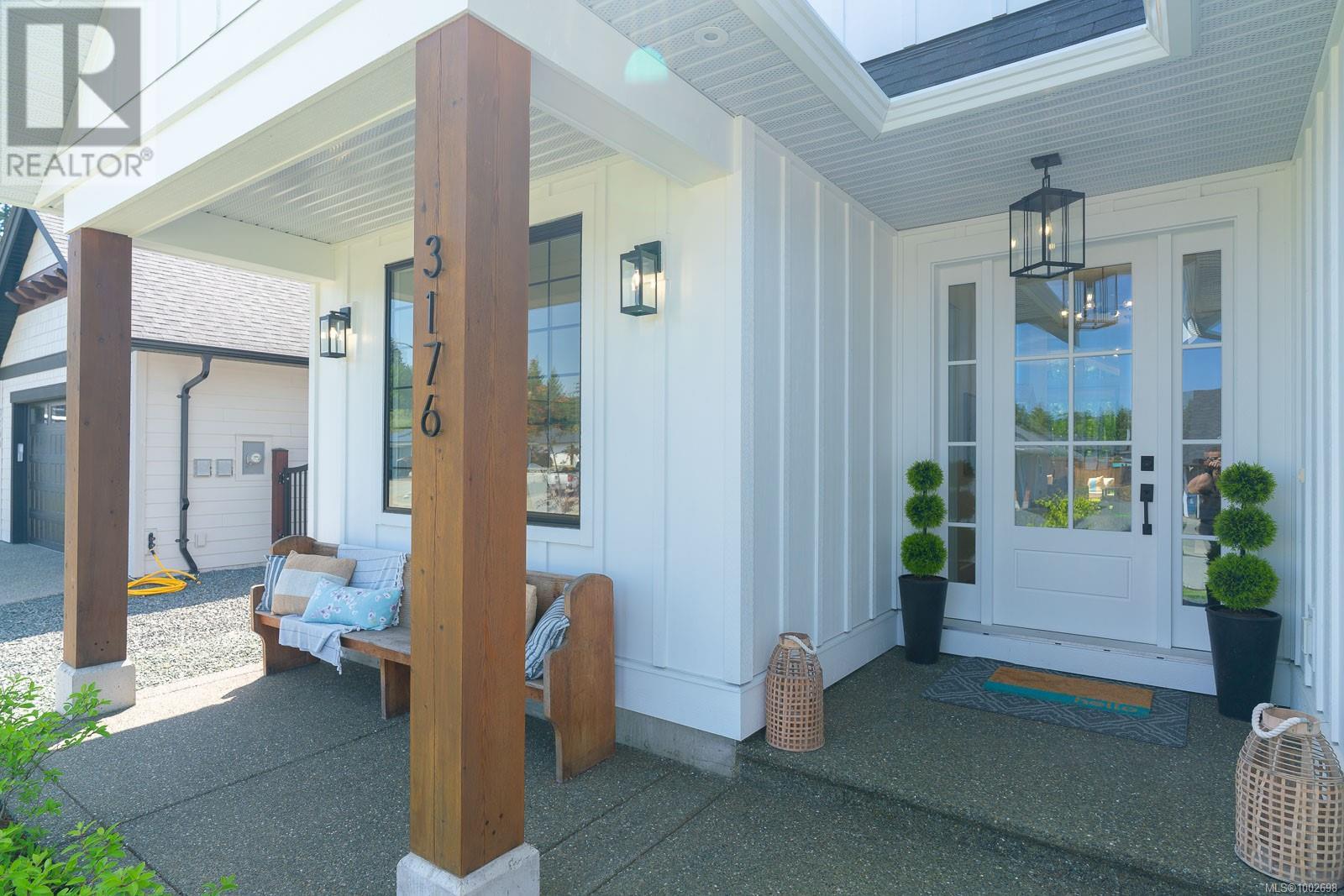 3176 Arbutus Dr, Port Alberni real estate listing 1002698 for sale