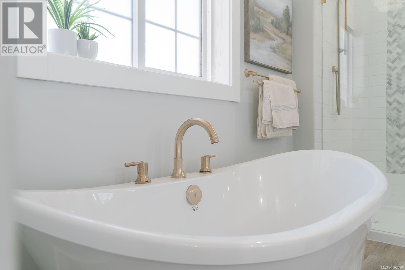 3176 Arbutus Dr, Port Alberni real estate listing 1002698 for sale