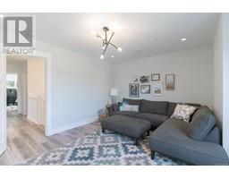 3176 Arbutus Dr, Port Alberni property photo listing 1002698 for sale