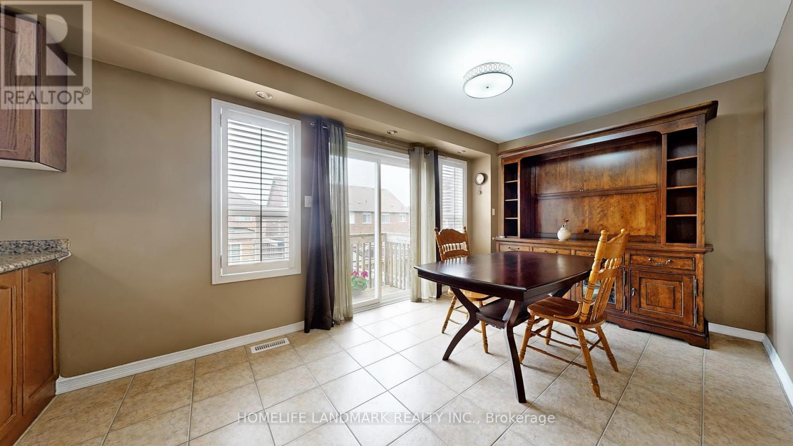 34 Wallwark Street, Aurora, Ontario  L4G 0J2 - Photo 12 - N12198942