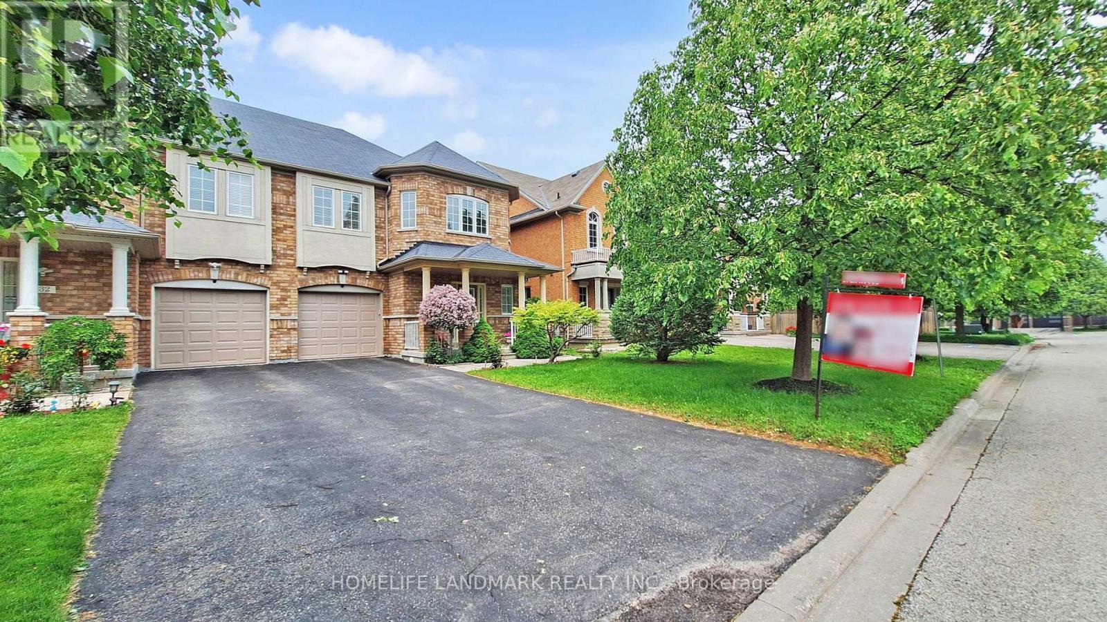 34 Wallwark Street, Aurora, Ontario  L4G 0J2 - Photo 1 - N12198942