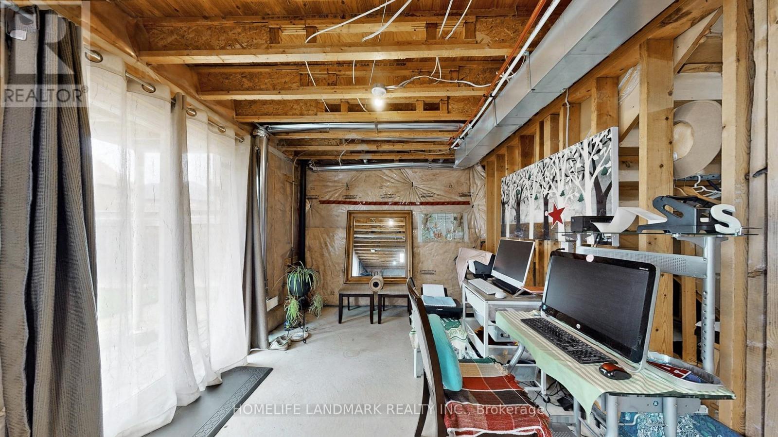 34 Wallwark Street, Aurora, Ontario  L4G 0J2 - Photo 31 - N12198942