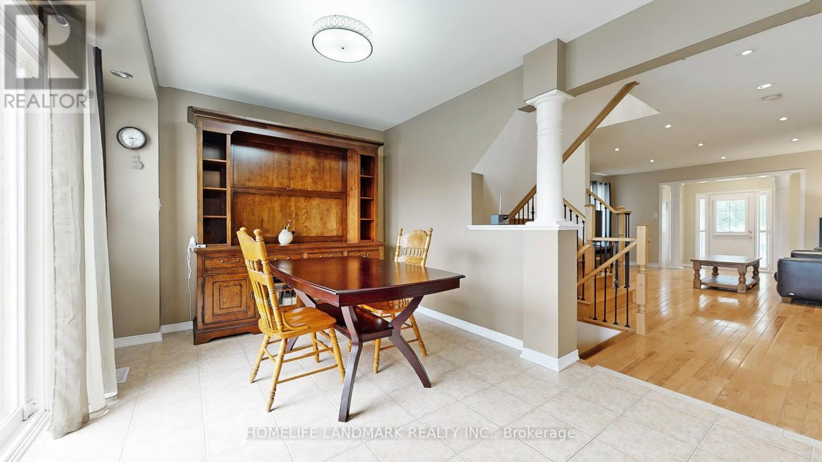 34 Wallwark Street, Aurora, Ontario  L4G 0J2 - Photo 13 - N12198942