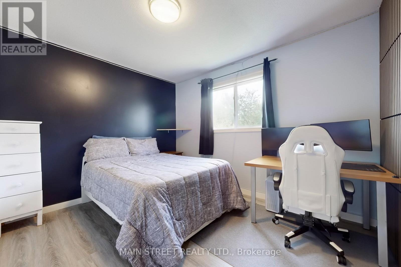 42 Evelyn Avenue, Georgina (Keswick North), Ontario  L4P 3C8 - Photo 15 - N12201648