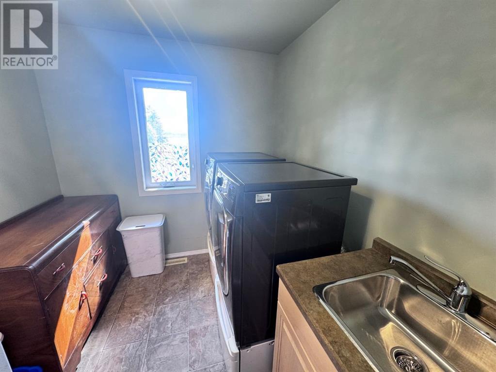 4715 Lake Street, Alix, Alberta  T0C 0B0 - Photo 23 - A2228819