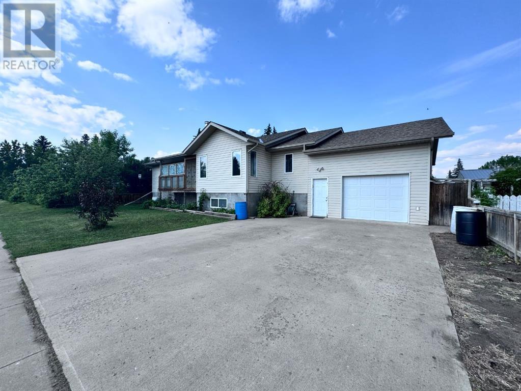 4715 Lake Street, Alix, Alberta  T0C 0B0 - Photo 2 - A2228819