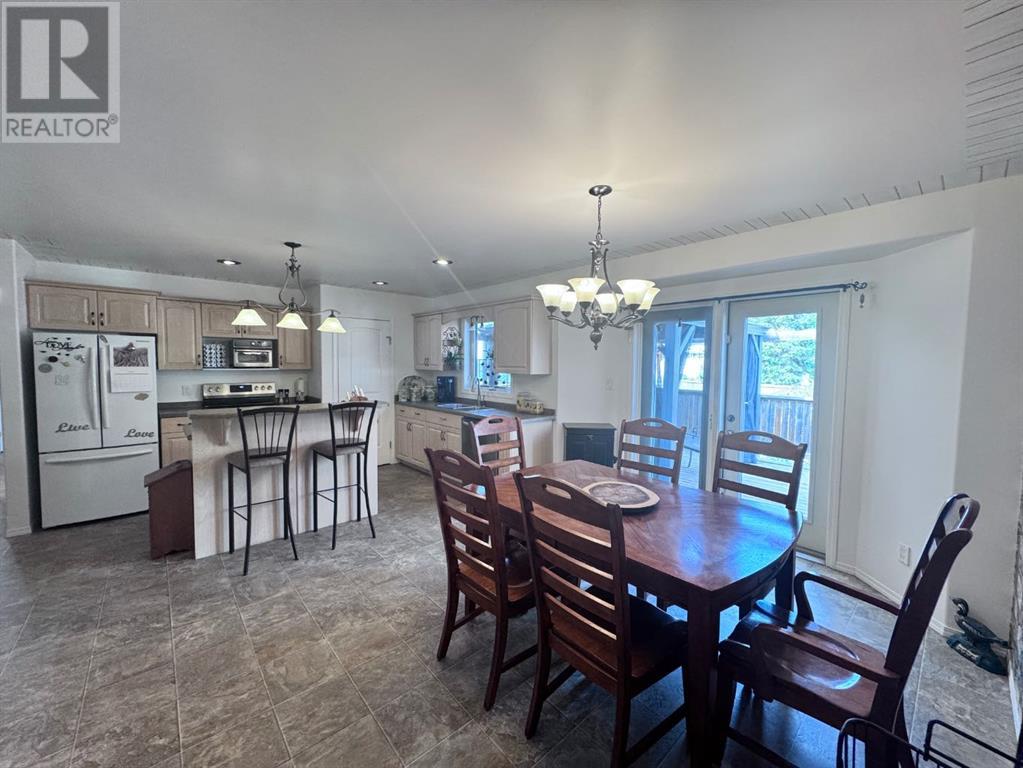 4715 Lake Street, Alix, Alberta  T0C 0B0 - Photo 11 - A2228819