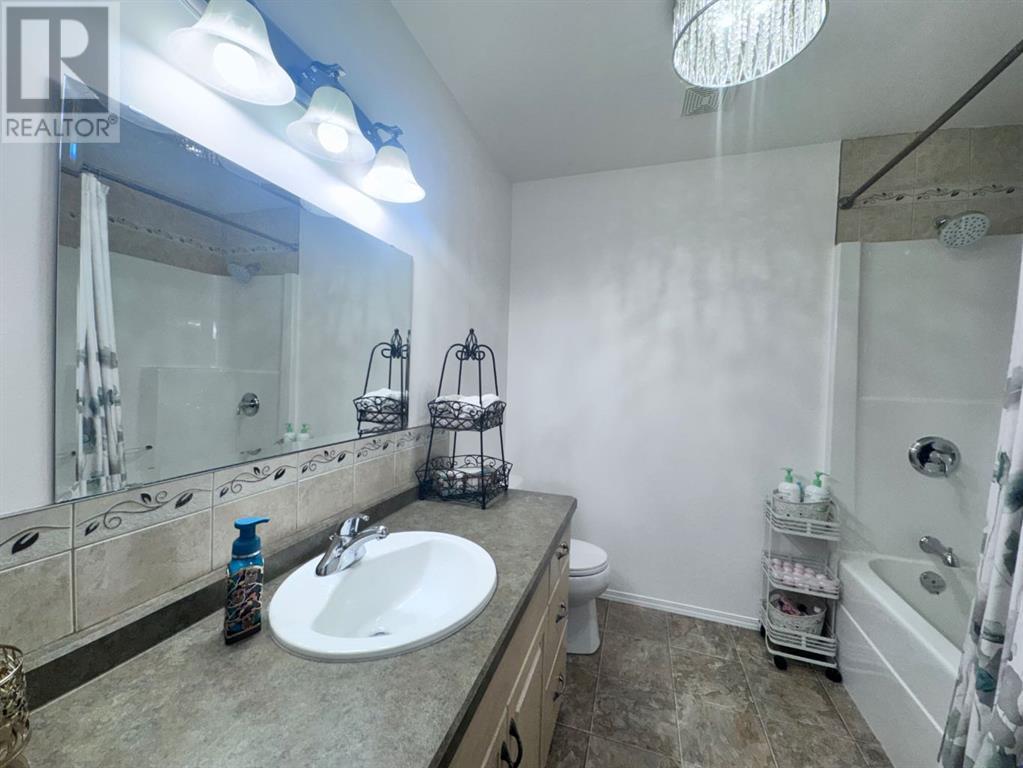 4715 Lake Street, Alix, Alberta  T0C 0B0 - Photo 18 - A2228819