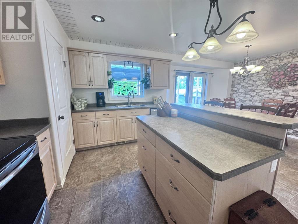 4715 Lake Street, Alix, Alberta  T0C 0B0 - Photo 6 - A2228819