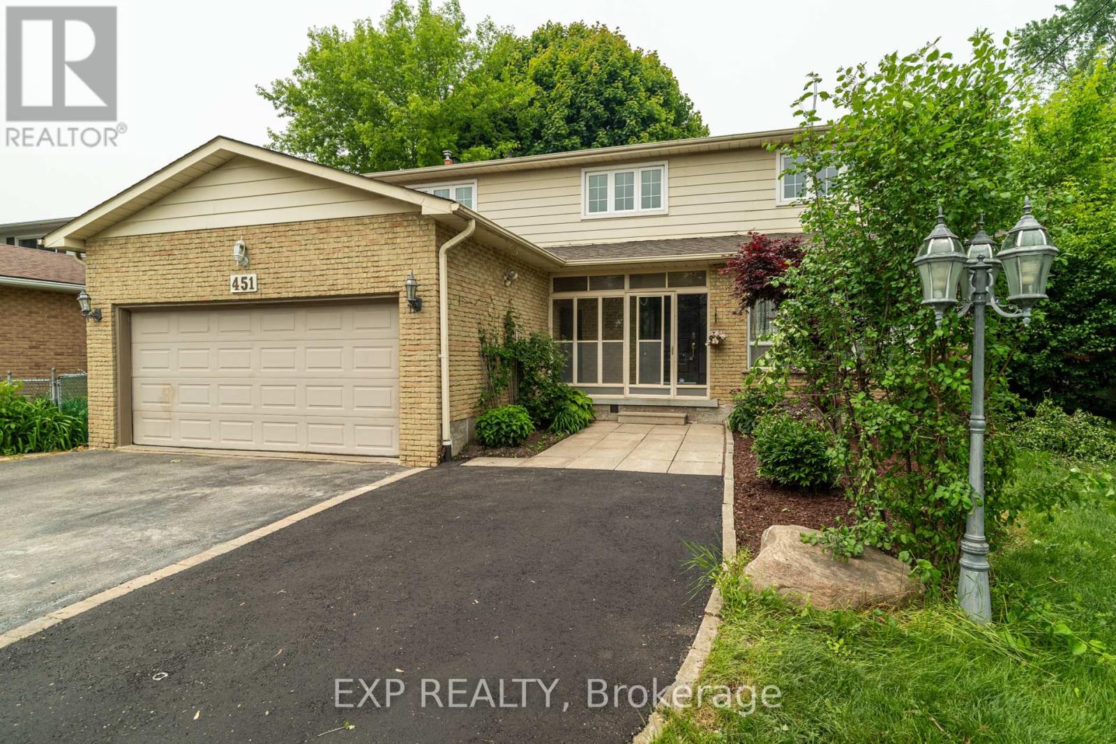 451 Palmer Avenue, Richmond Hill, Ontario  L4C 1R2 - Photo 2 - N12204682