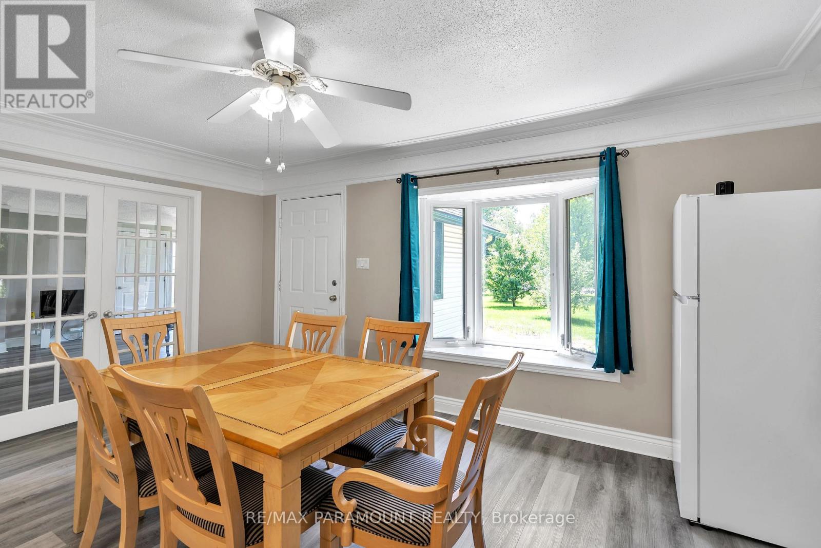 Photo 9 of 38 for 1778 Parkhurst Avenue