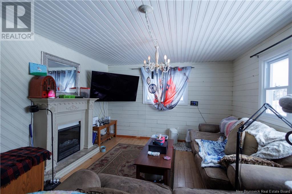 28 Bridgeview Street, Plaster Rock, New Brunswick  E7G 1E7 - Photo 4 - NB113646